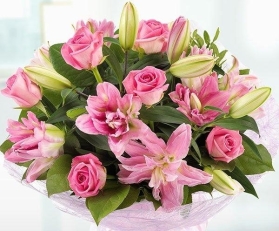 Pink roses and lilys
