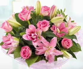 Pink roses and lilys